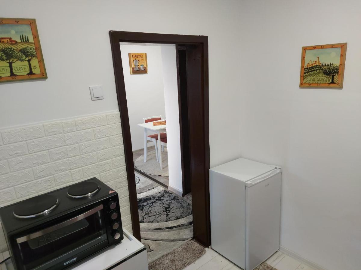 Lovely, Neat And Quite Apartment Dalia, Private Parking SJJ Exteriör bild